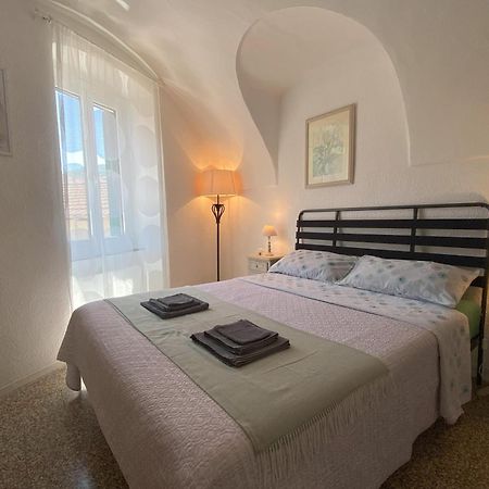 Vila La Casa Degli Alberi Dolceacqua Exteriér fotografie