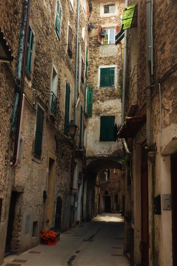 Vila La Casa Degli Alberi Dolceacqua Exteriér fotografie