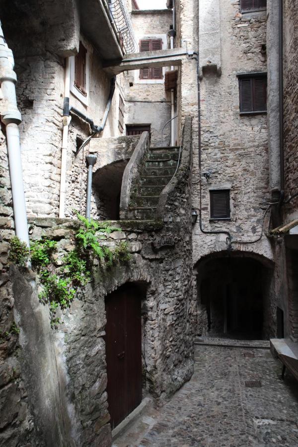 Vila La Casa Degli Alberi Dolceacqua Exteriér fotografie