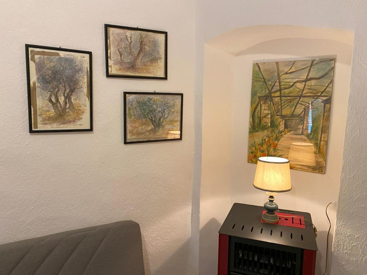 Vila La Casa Degli Alberi Dolceacqua Exteriér fotografie