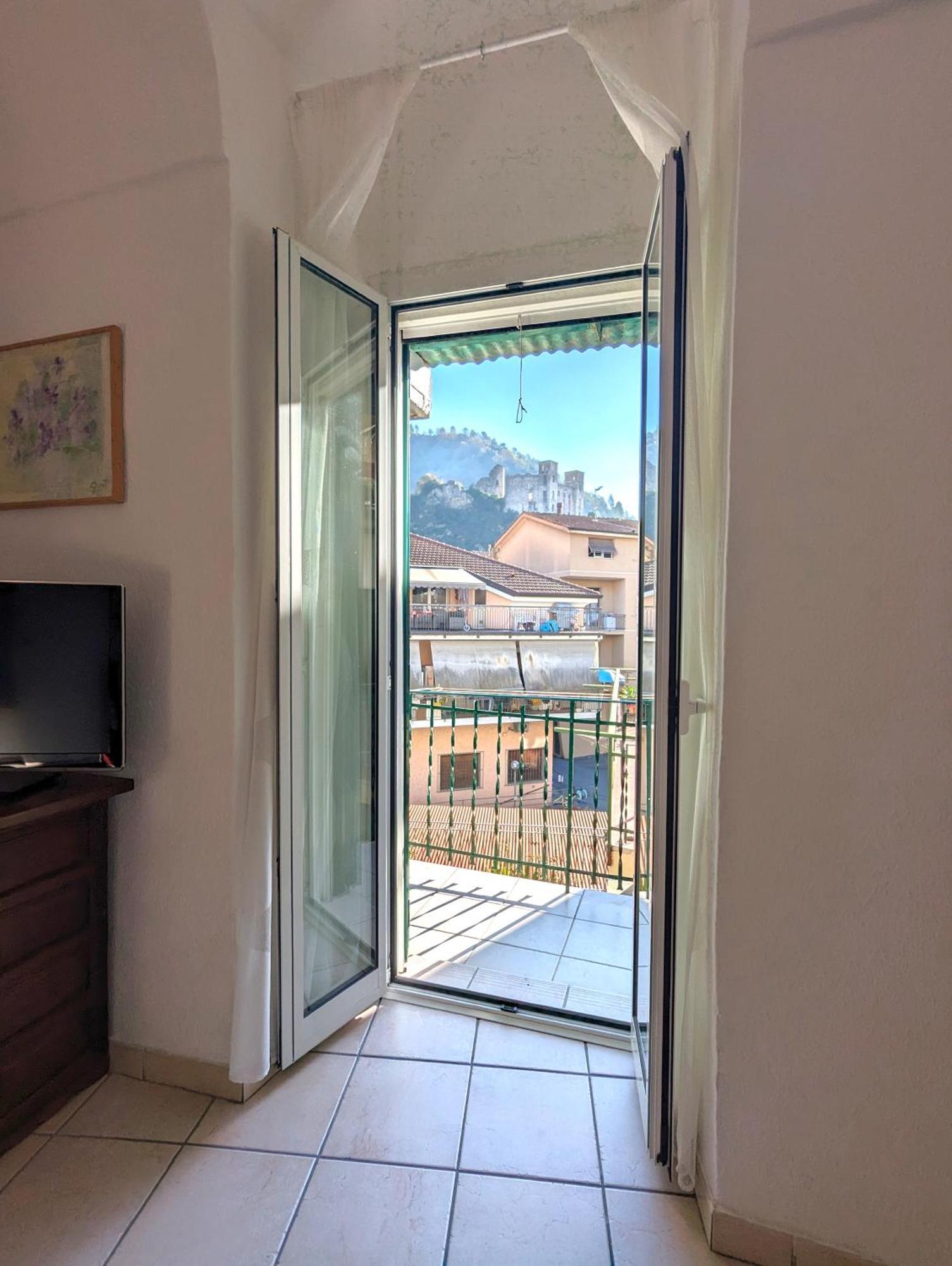 Vila La Casa Degli Alberi Dolceacqua Exteriér fotografie