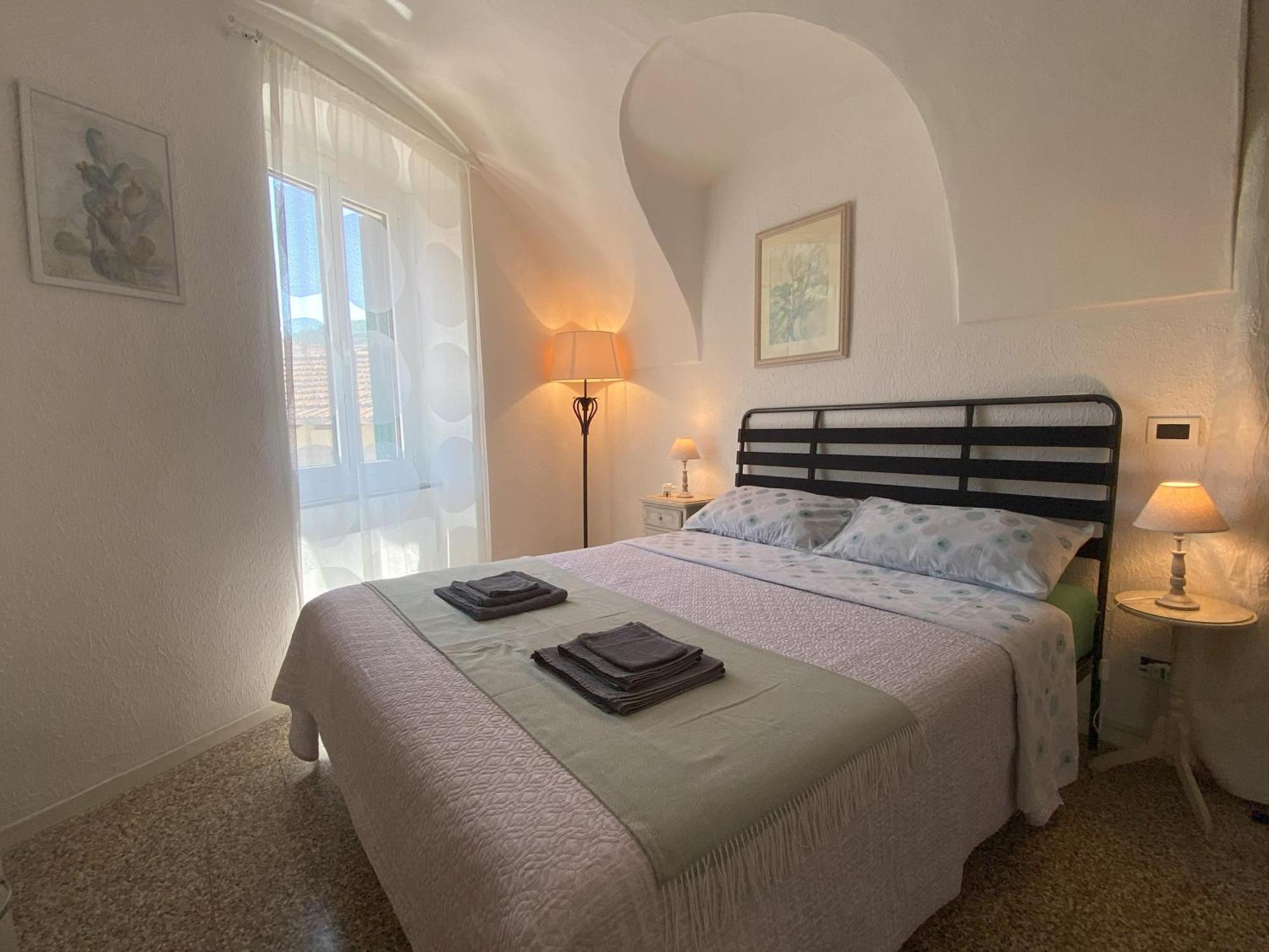 Vila La Casa Degli Alberi Dolceacqua Exteriér fotografie
