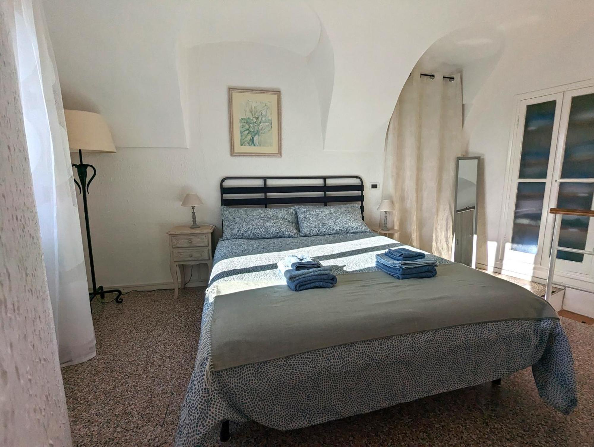 Vila La Casa Degli Alberi Dolceacqua Exteriér fotografie